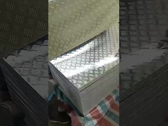 Merdivenler için ASTM 5056 Kabartmalı Yüzey Alüminyum Damalı Levha 500mm Genişlik